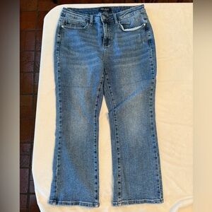Judy Blue Cropped Boot Cut Blue Jeans